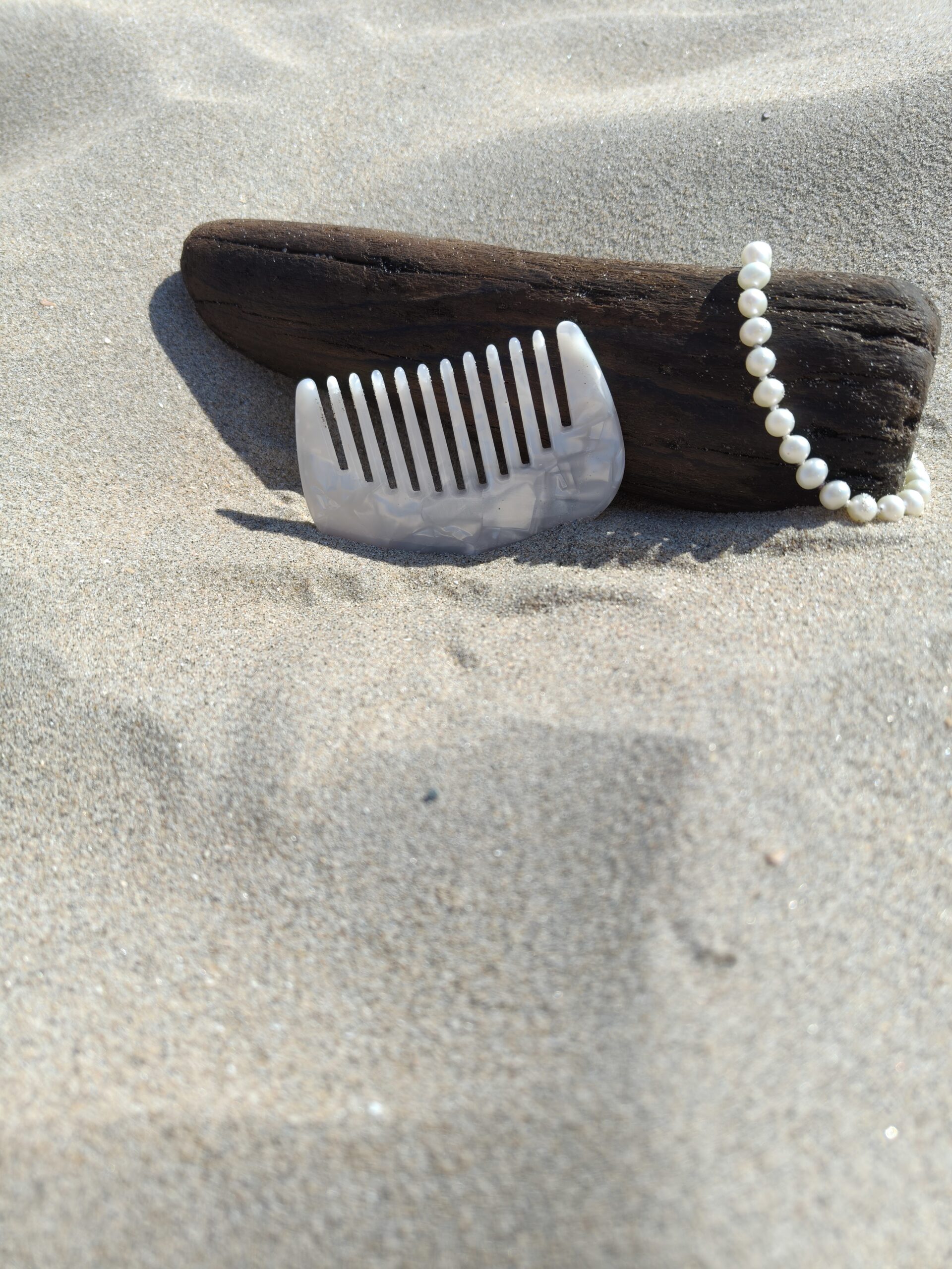The Ocean Shell (hair clip + comb) - Image 11